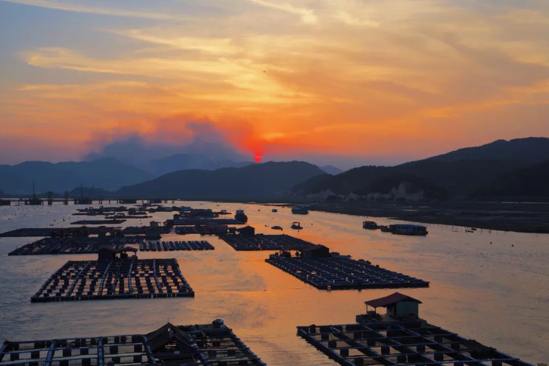 海美、小吃巨好吃！这个神还原游戏世界的小城，不该这样被埋没！