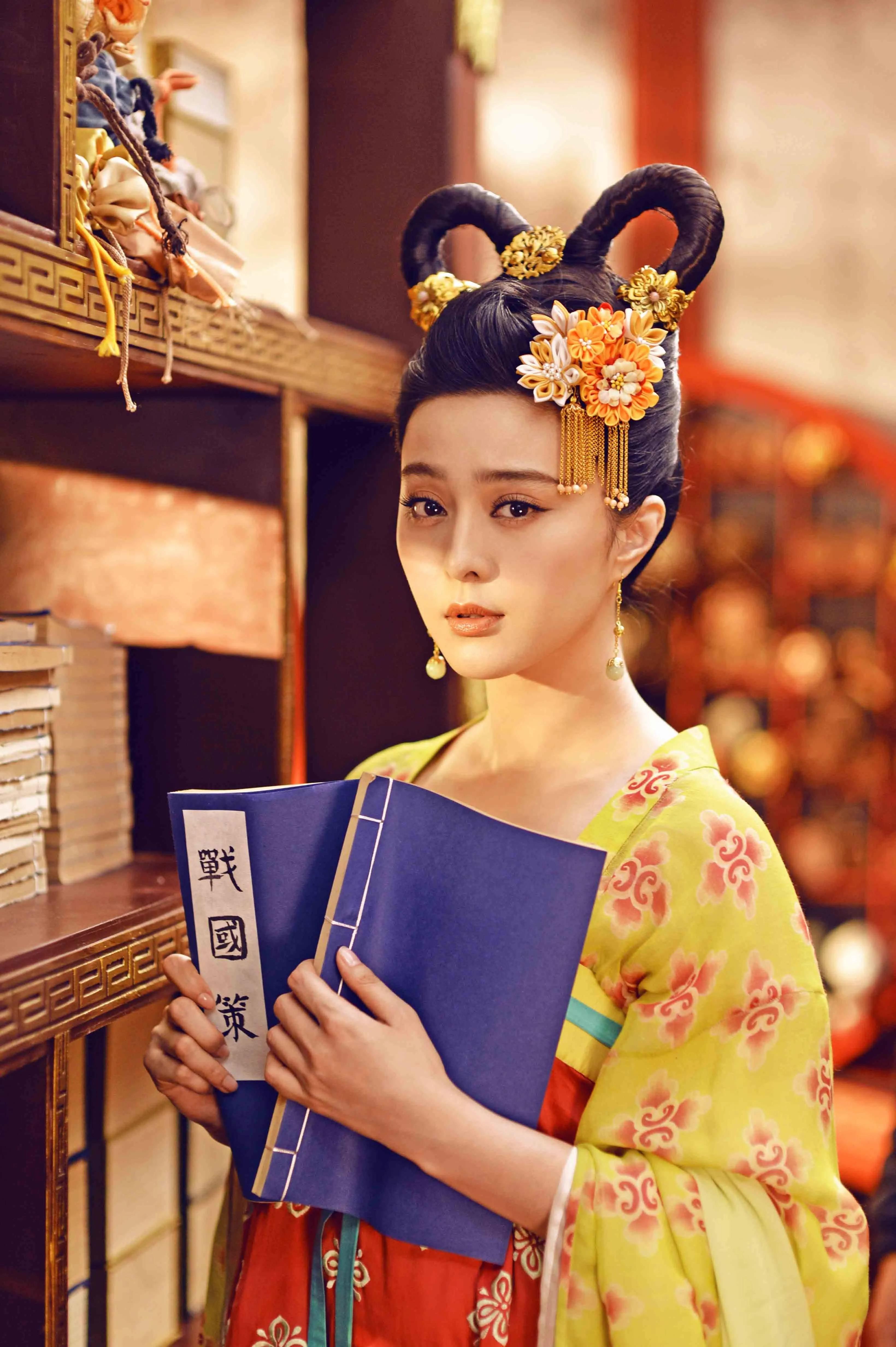 王皇后鞭打武媚娘,武则天对王皇后有多狠