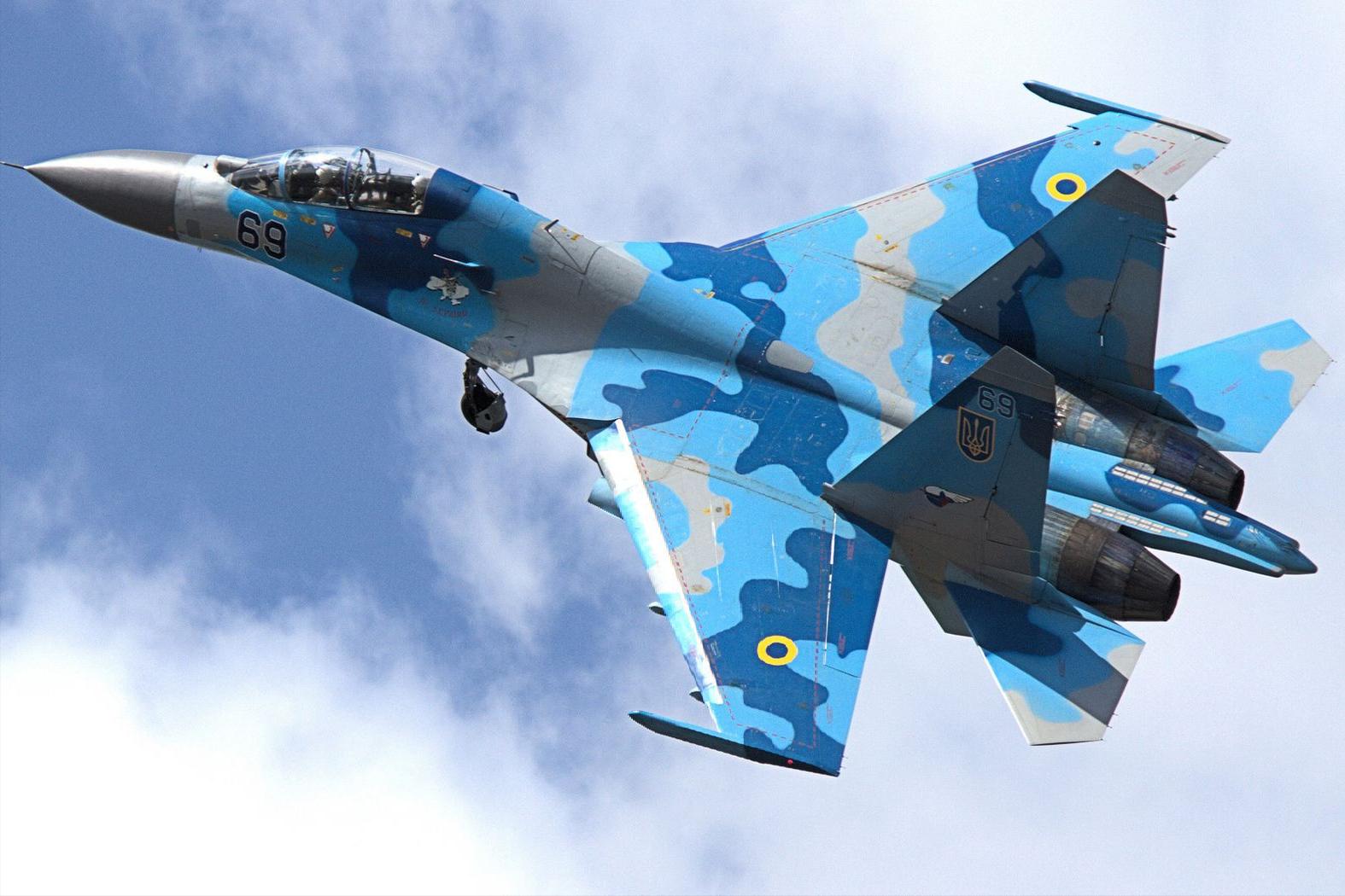 欲购新式战机，苏联用比拼喝酒刁难中方，林虎将军：把苏联人喝翻