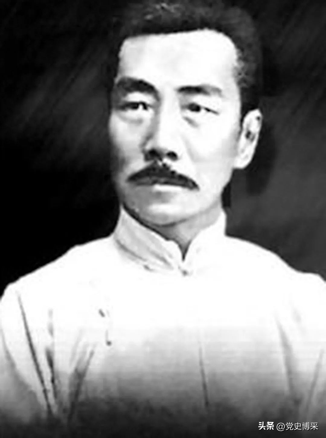 觉醒年代陈独秀和鲁迅,觉醒年代陈独秀生平事迹300字