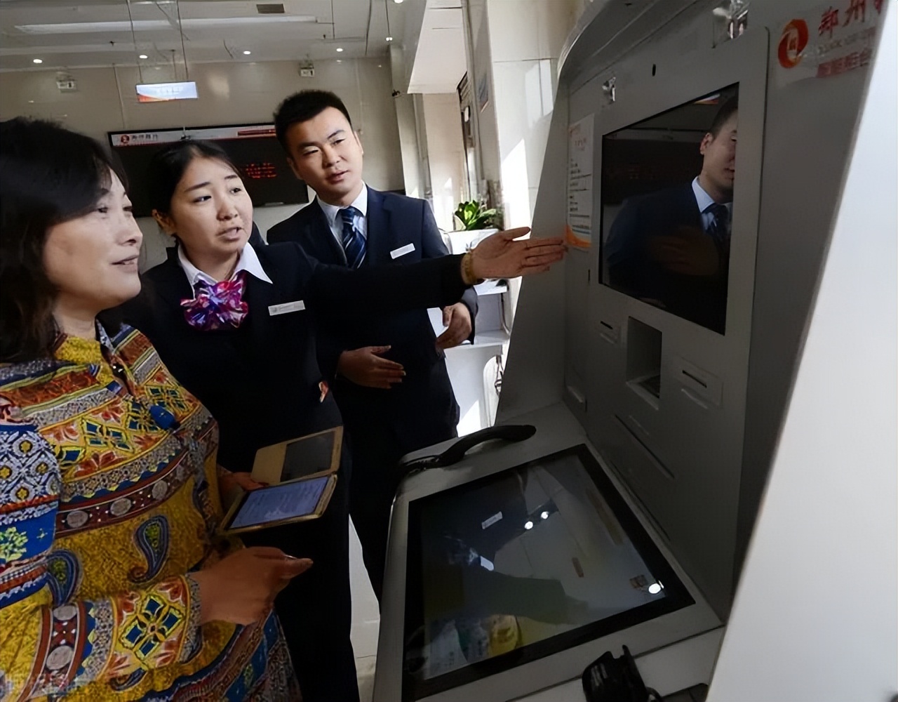 银行卡丢了要挂失才可以重新办吗,丢失了的银行卡挂失有要求吗