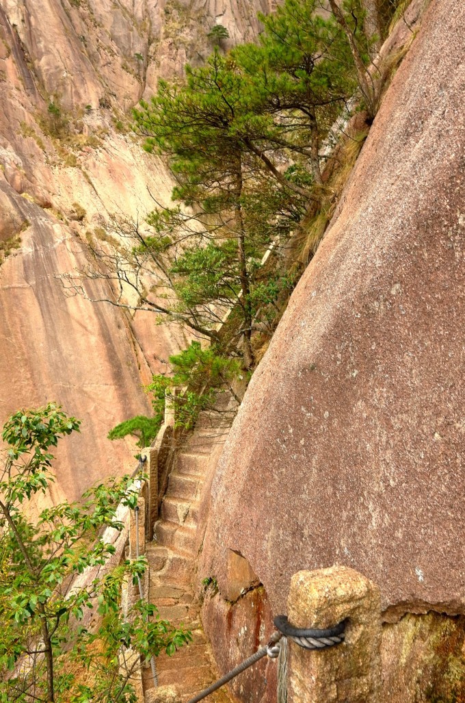 黄山慈光阁到玉屏楼步行多久,爬黄山从慈光阁开始的攻略
