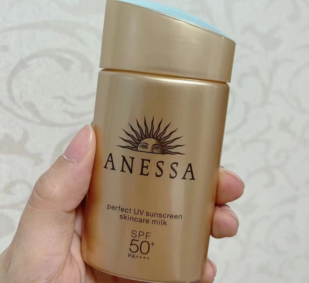 防晒霜推荐排行榜兰蔻防晒,兰蔻防晒霜与安耐晒防晒霜哪个好