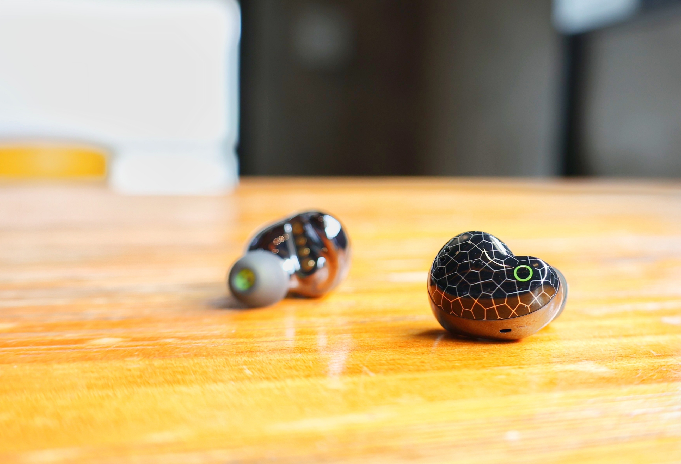 魔浪hifipods和airpodspro哪个好,魔浪hifipods佩戴有没有压迫感