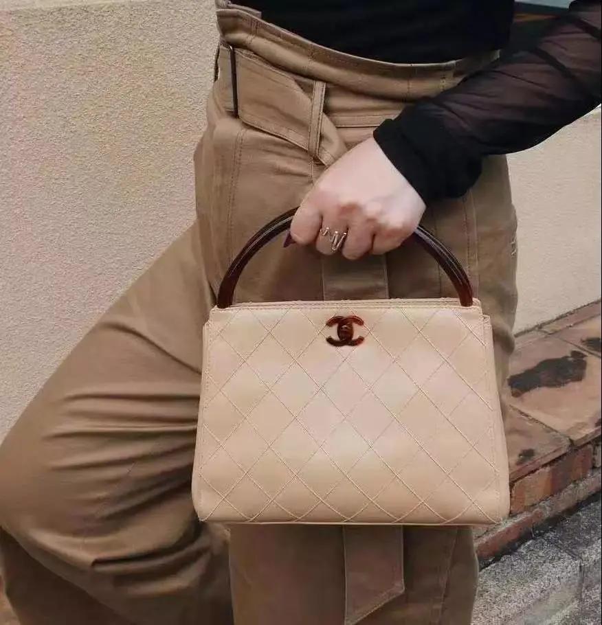 chanel涓彜鐜崇憗鎵嬮摼,chanel鐜崇憗