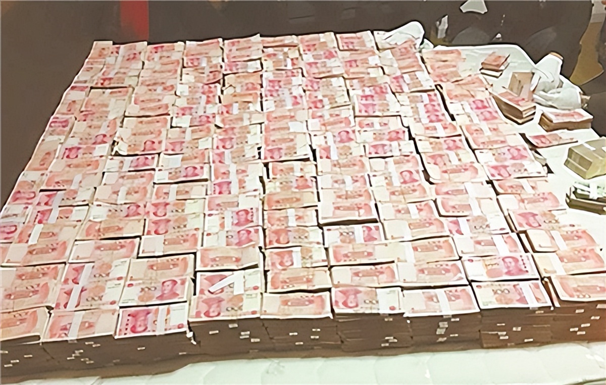 小伙发现暴富秘籍一年狂赚80亿,小伙发现彩票一年80亿