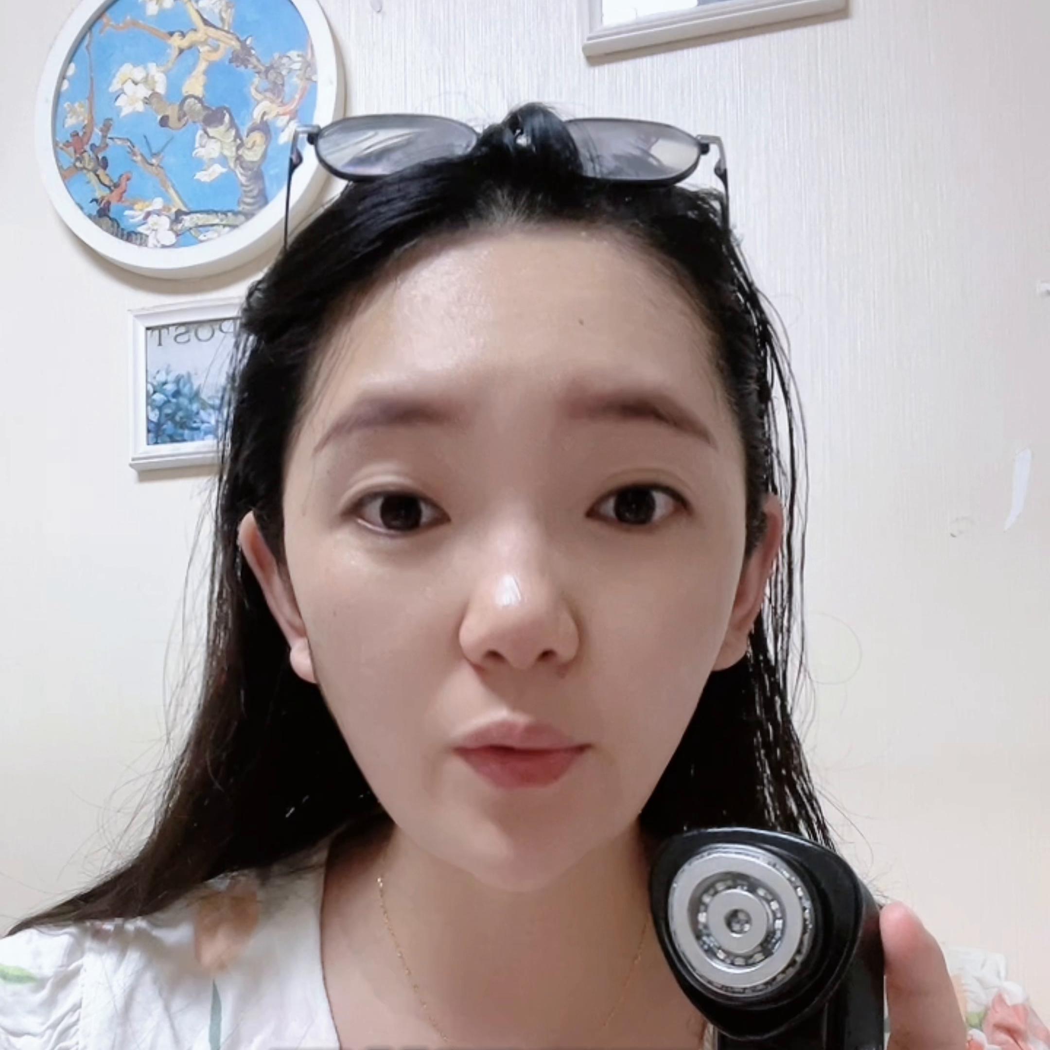 雅萌美容仪四代和第五代的区别,雅萌美容仪最新款的正确使用方法