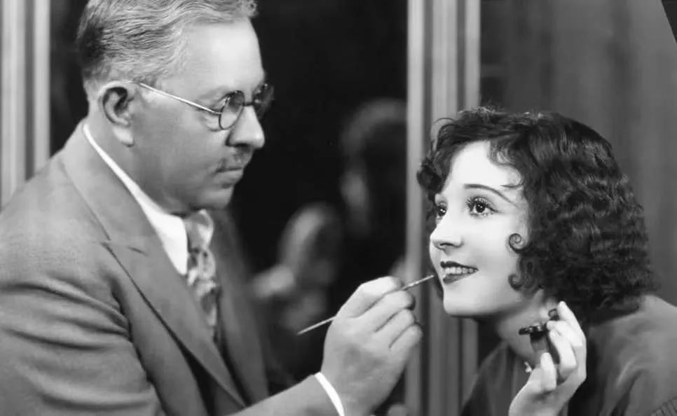 蜜丝佛陀护肤,蜜丝佛陀持妆效果怎么样