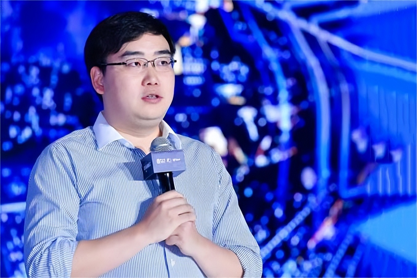 滴滴创始人程维回应司机爱跑不跑,滴滴创始人程维剑走偏锋