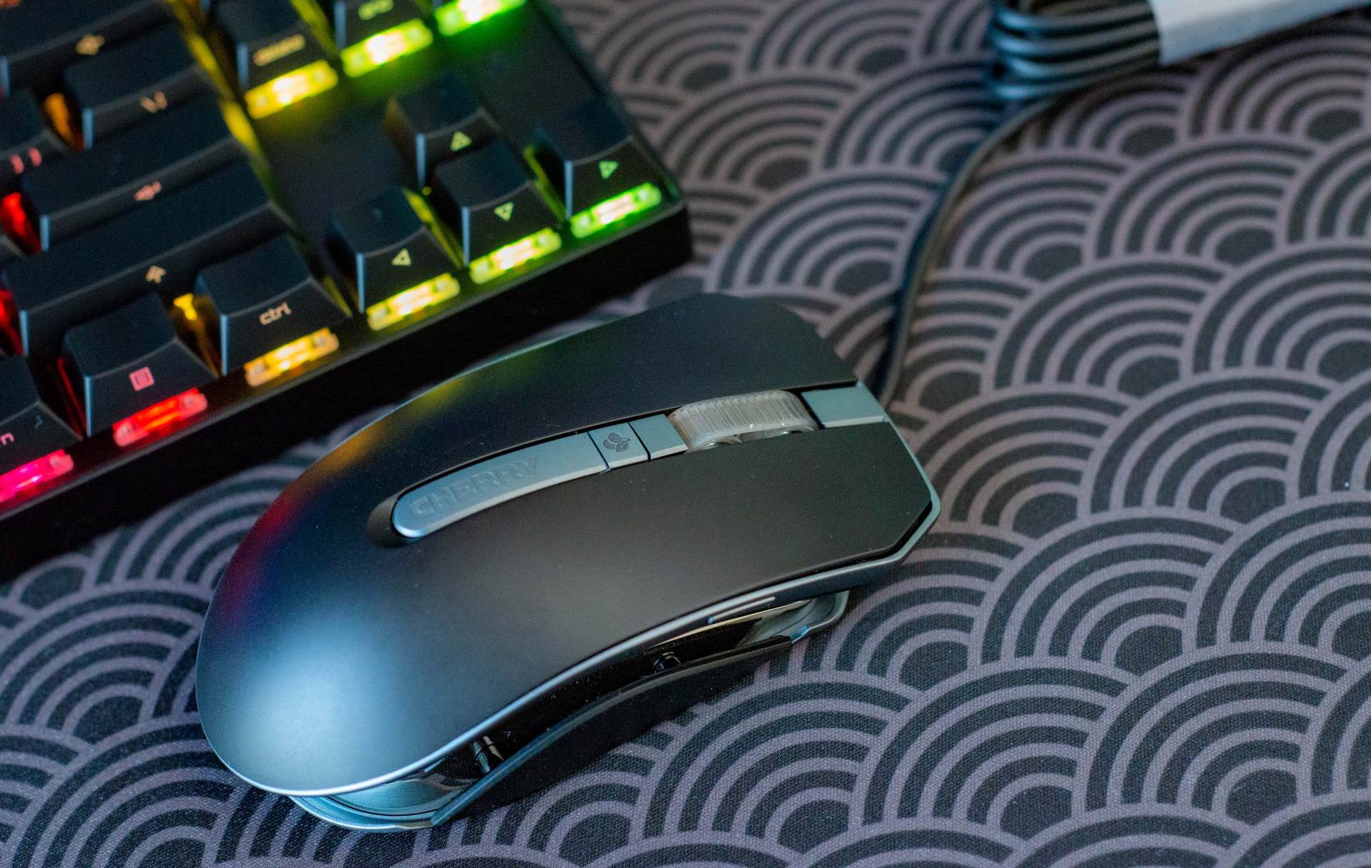 cherrymx8.2鏃犵嚎鏈烘閿洏,cherrymx8.2鏈烘閿洏