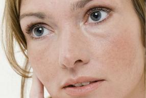 烟酰胺跟vc是智商税吗,烟酰胺单核苷酸辟谣