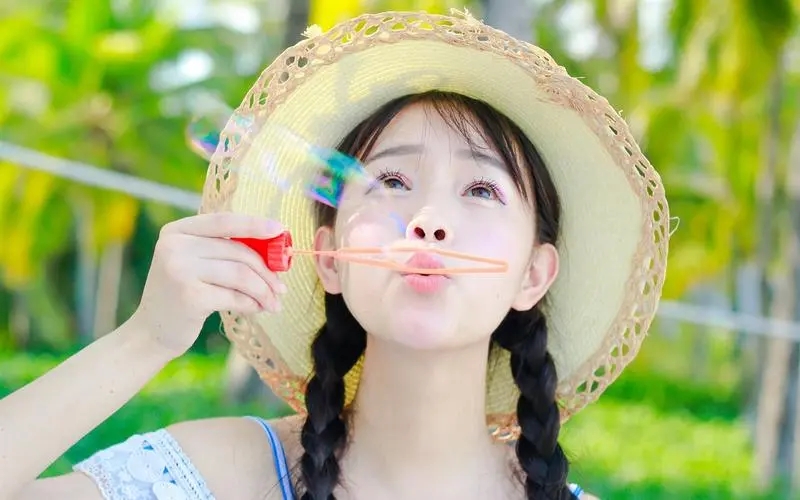 男生如何选口红送女朋友,男生怎么选适合自己的口红