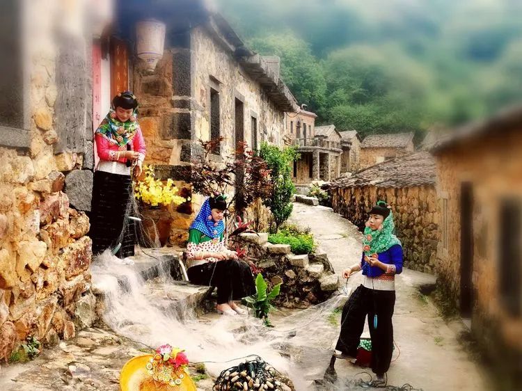 七月中国美如画，夏日避暑五十处