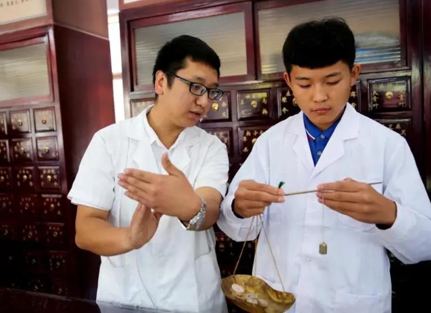 中医辨证施治方药,经方合方辨治疑难杂病电子版下载