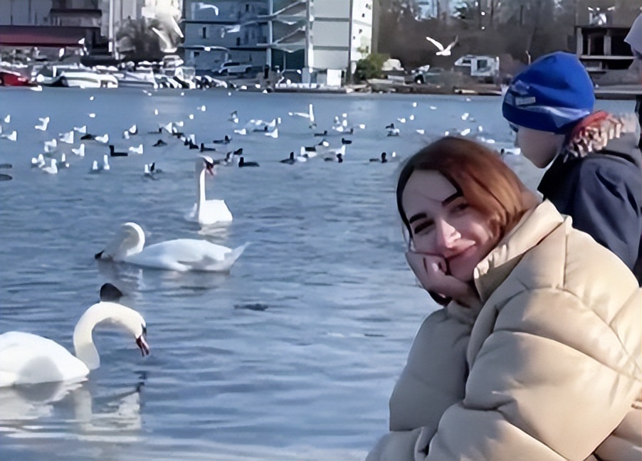 中国60岁大叔娶乌克兰美女,天津小伙娶了两个俄罗斯姑娘