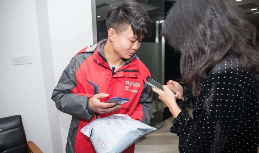 无缘无故收到一套女士内衣,莫名收到内衣快递但是自己没买