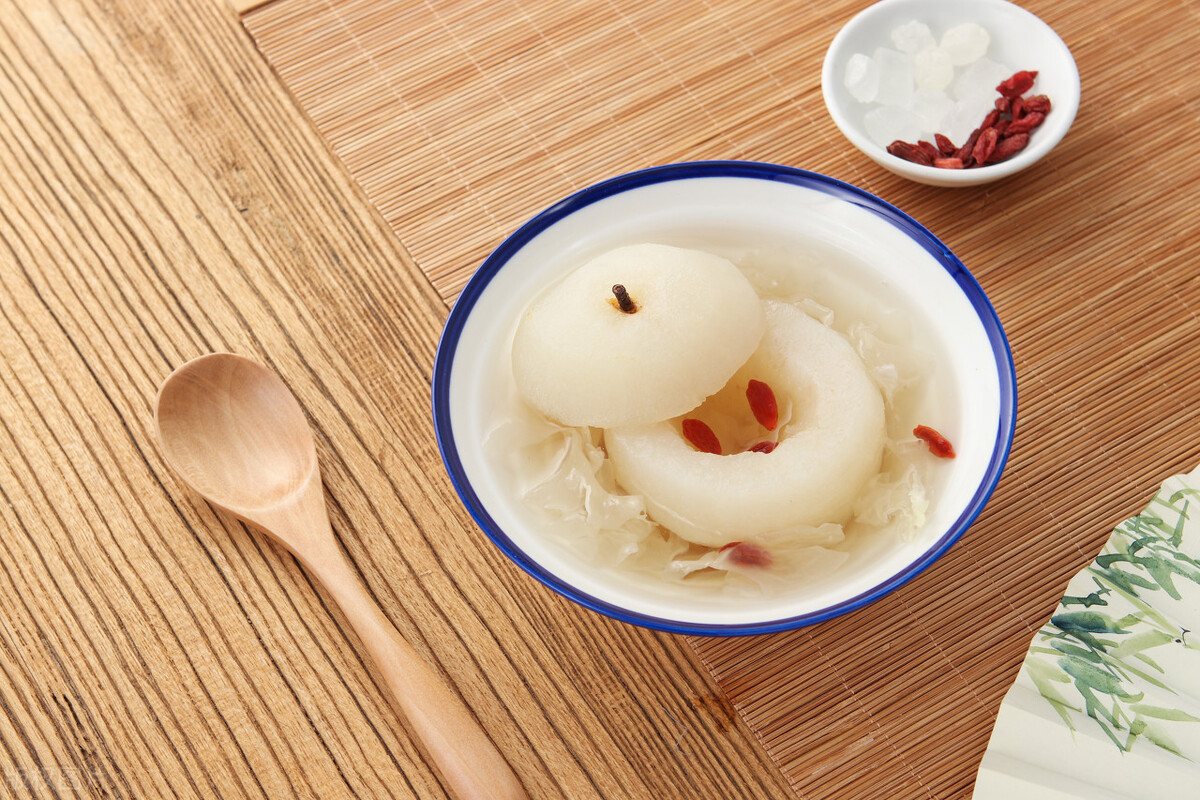 吃什么好吃的能缓解咳嗽症状,冬季吃什么水果能治连续咳嗽