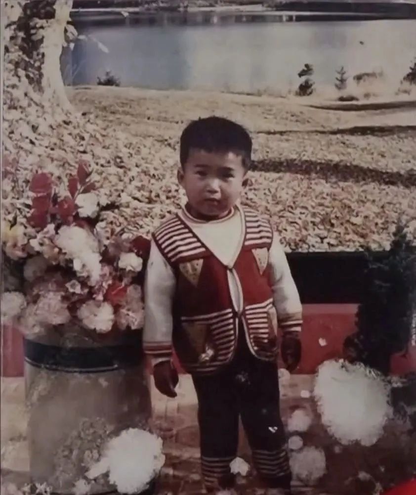 80后广东小伙回村织毛衣年入500万,有个小伙靠织毛衣赚钱是真的吗