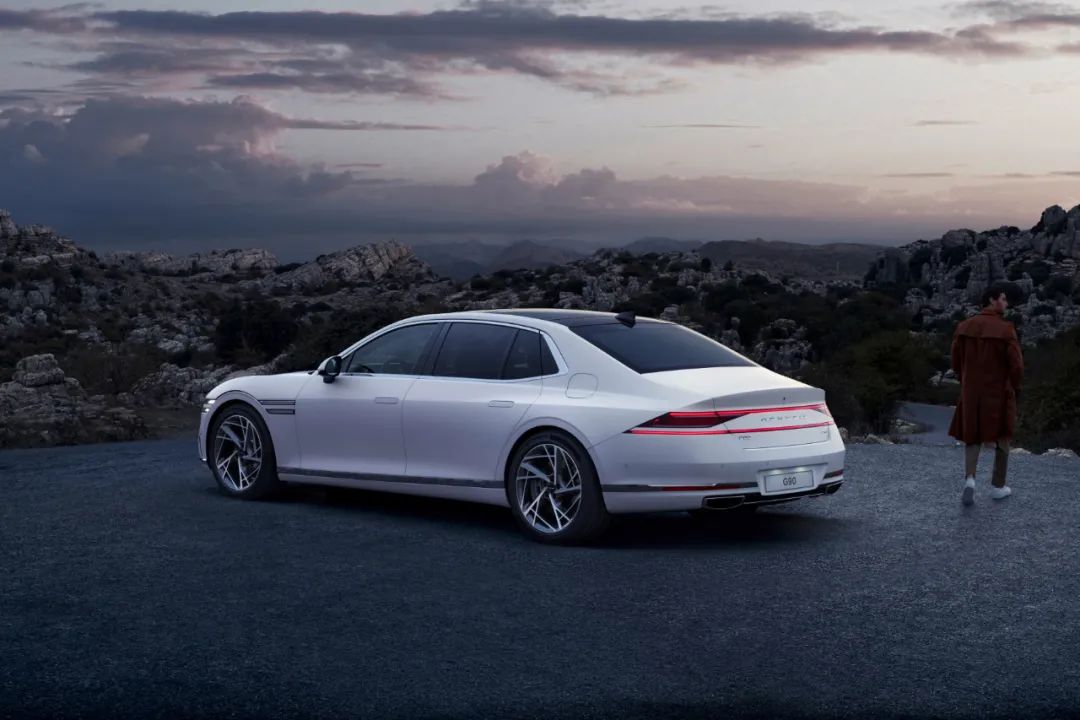 韩国车品牌捷尼赛思什么档次,奇奇怪怪的车型叫什么