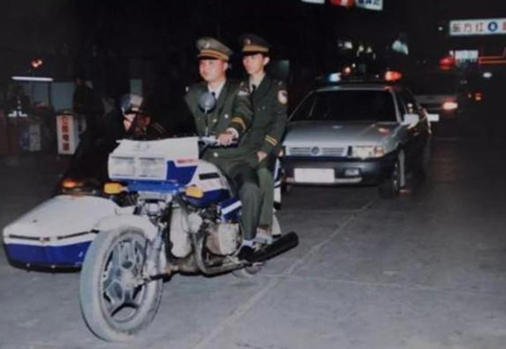 西安26人被判为死刑了吗,西安19岁女犯人被判死刑痛哭