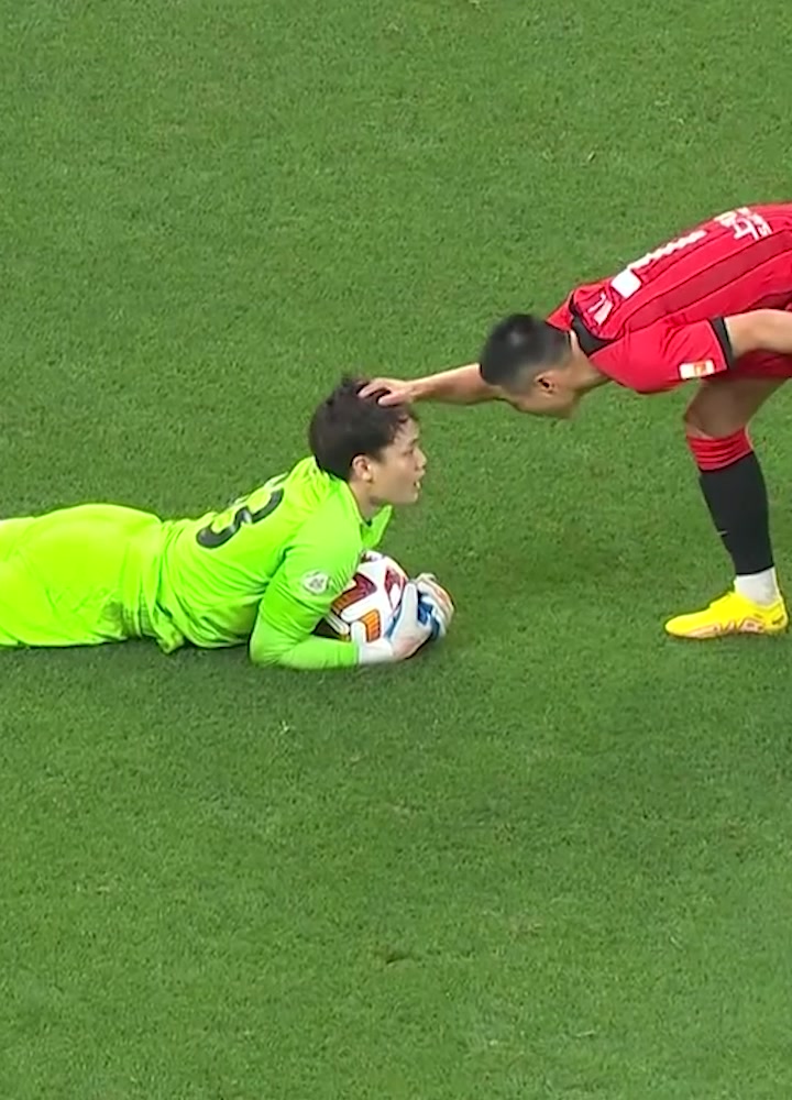 武磊对中国足球的启示,武磊争议