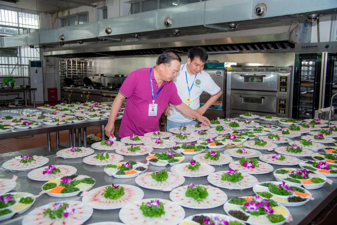 做鱼生也能考证！84人将获广西首批“横县鱼生制作”专项职业能力证书