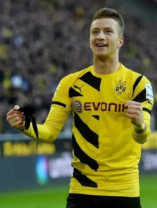 威斯特伦球场的球迷,威斯特伦法球场在哪个地区