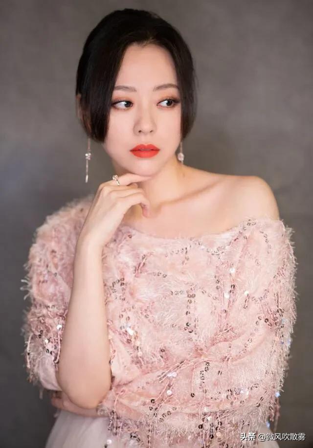 足球宝贝明星身材,足球宝贝明星刚出道照片