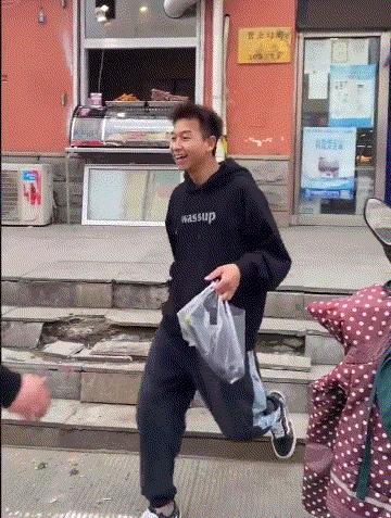 每日一笑很尴尬的瞬间,每日一笑尴尬瞬间