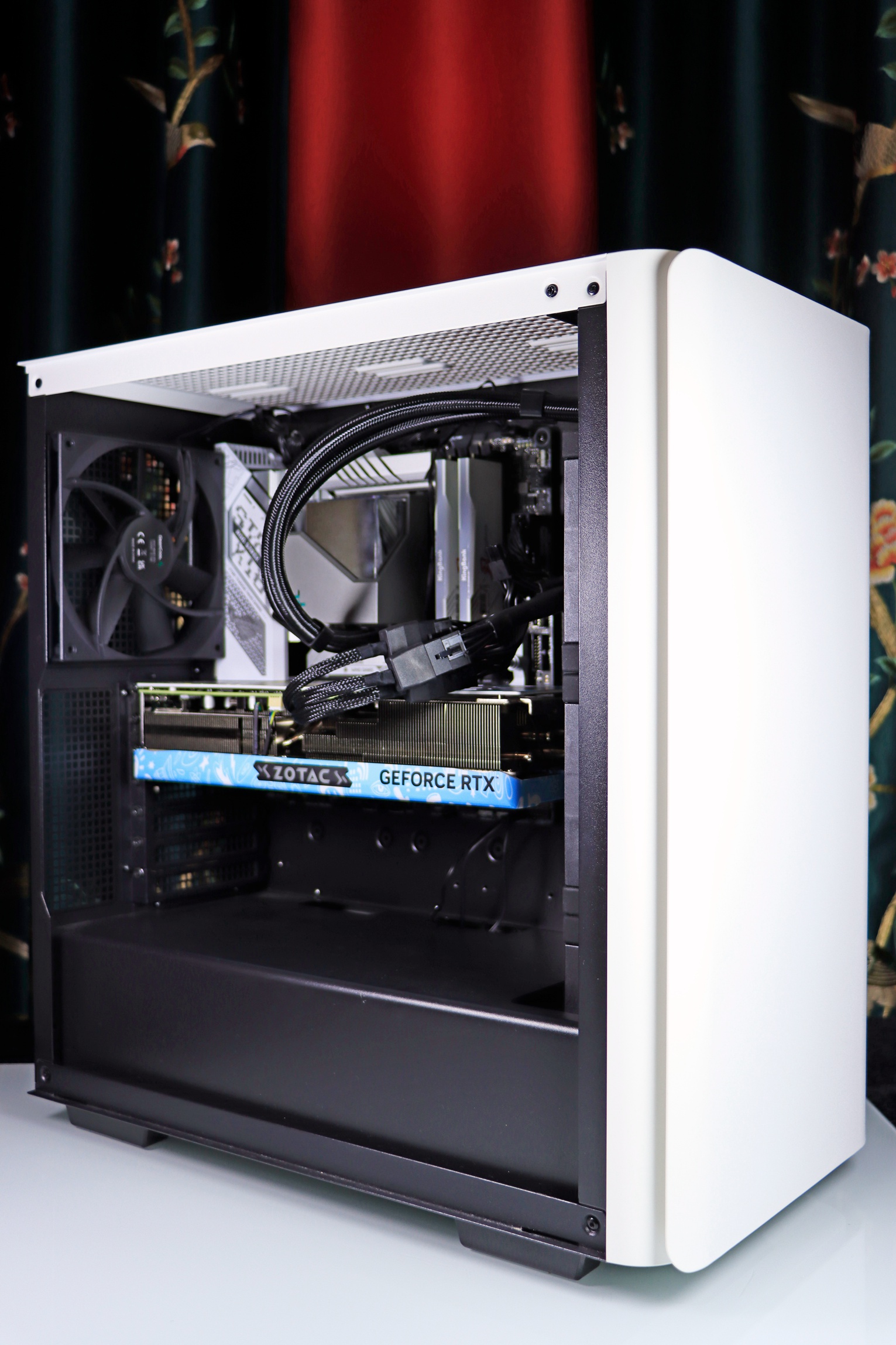 b760-ggaming小吹雪主机搭配,b760-g吹雪13600kf测评