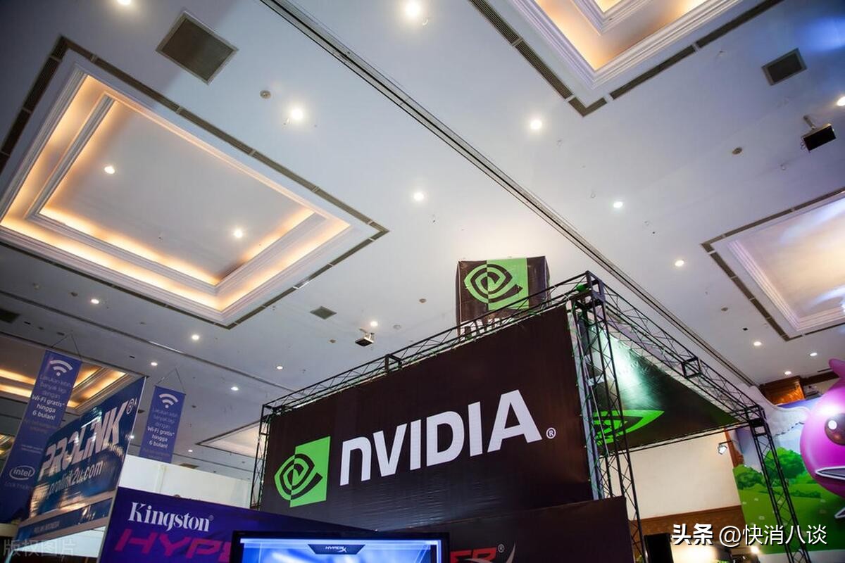英伟达市值突破万亿美元，比肩苹果、英特尔、亚马逊，有人“碰瓷”有人澄清，“算力革命”价值几何？