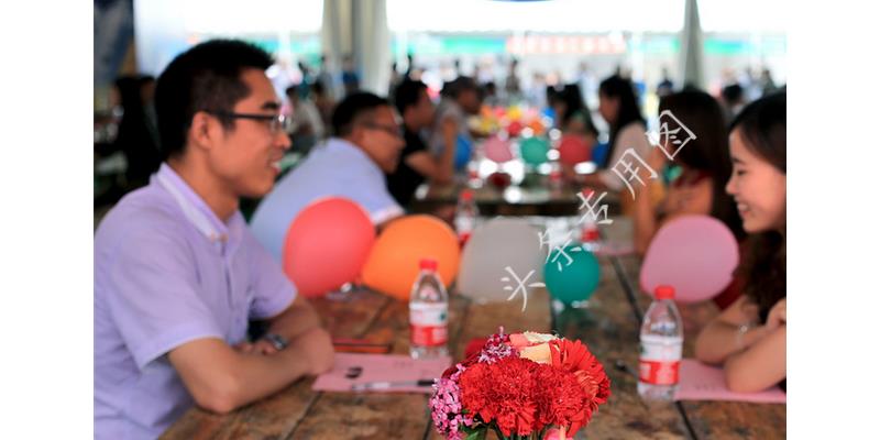 父亲家暴出轨，父母离婚23年，父亲瘫痪后，母亲却和父亲复婚了