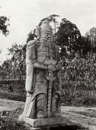 日军当着国军的面杀俘虏,日军侵华兽行