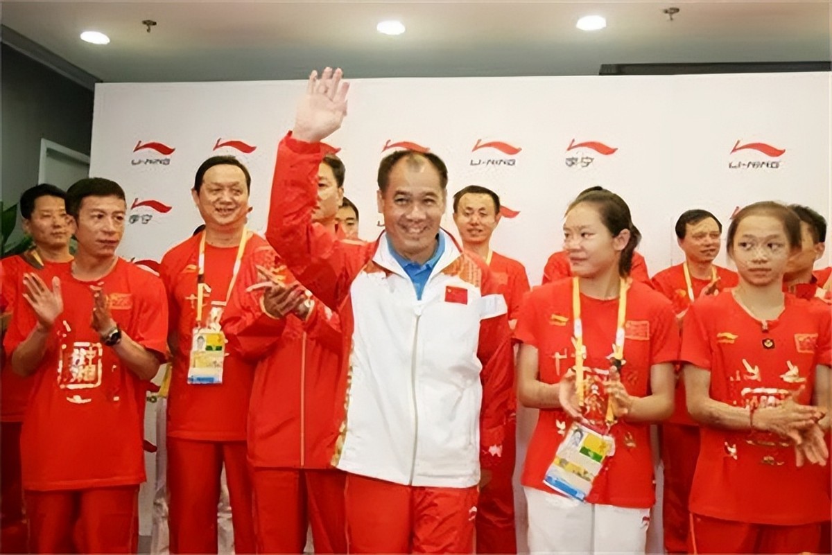 李宁儿女照片大全,李宁儿子女儿照片