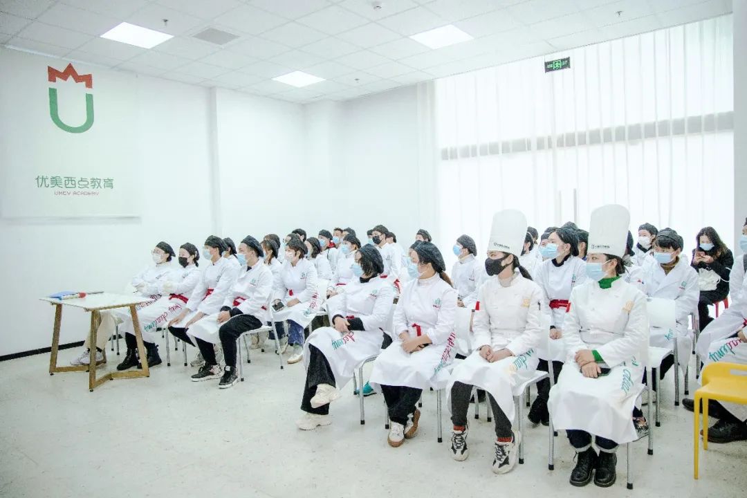 才聚优美，就业启航|「好利来」校园招聘宣讲会现场回顾