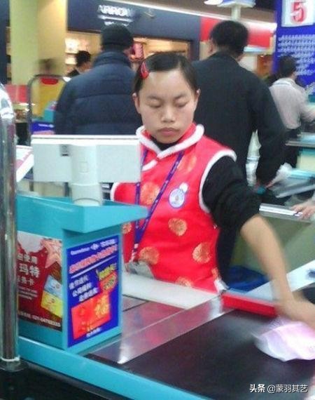 凤姐在美国修脚,为什么凤姐宁愿死在美国也不回国