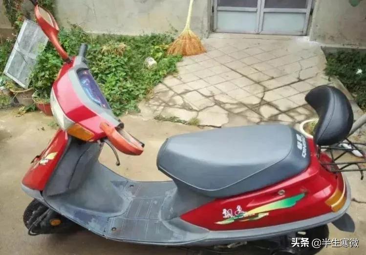 复古150踏板摩托车最强推荐,轻骑木兰踏板125图片