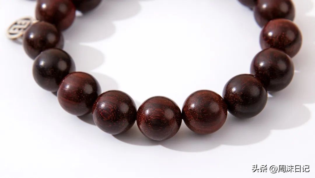 堪称“帝王之木”的印度小叶紫檀,越盘越好看,“真香”