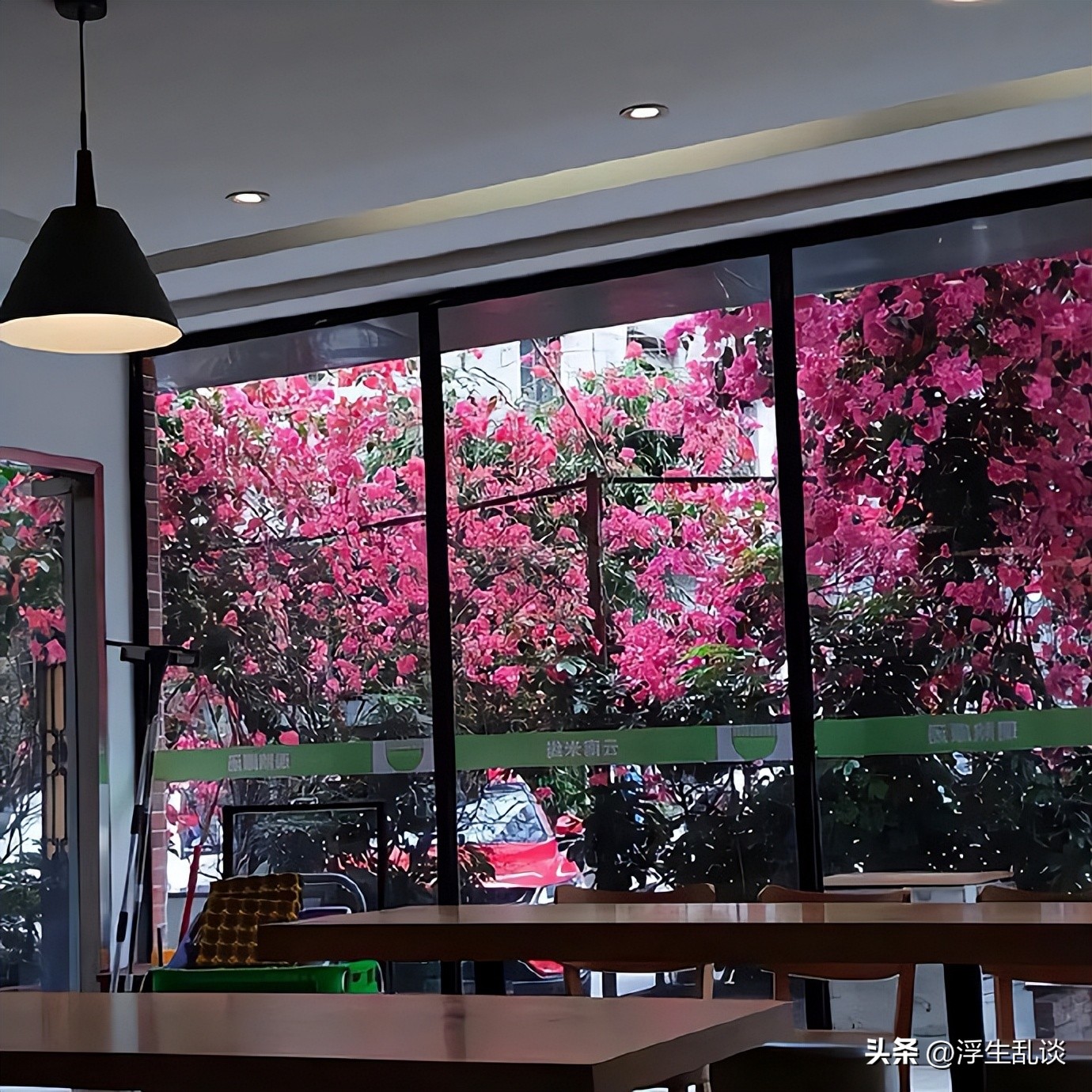 撩人且高级的微信状态文案,微信状态文案高级感带图