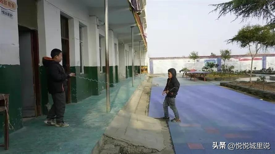 校长猥亵多名残障学生获刑三年半,校长性侵残障学生被判刑