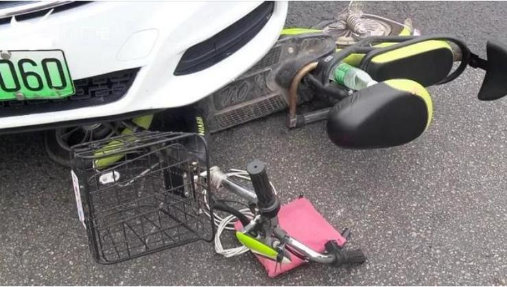 不扣车人性化执法,严管电动车不按道路规定上路