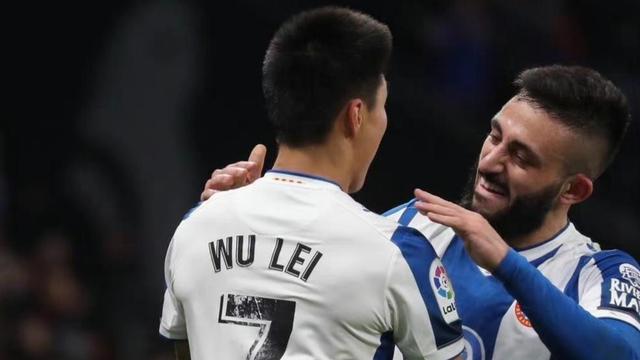 武磊欧洲杯进球精彩瞬间,武磊救主巴萨进球