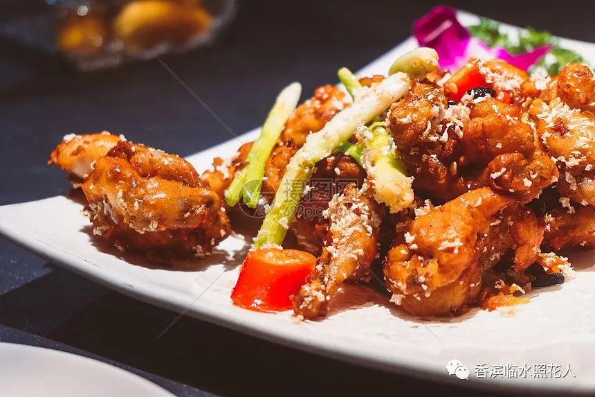 「奋斗成就梦想—初中作文」梁宇彤《美食，让生活更美好》（19）