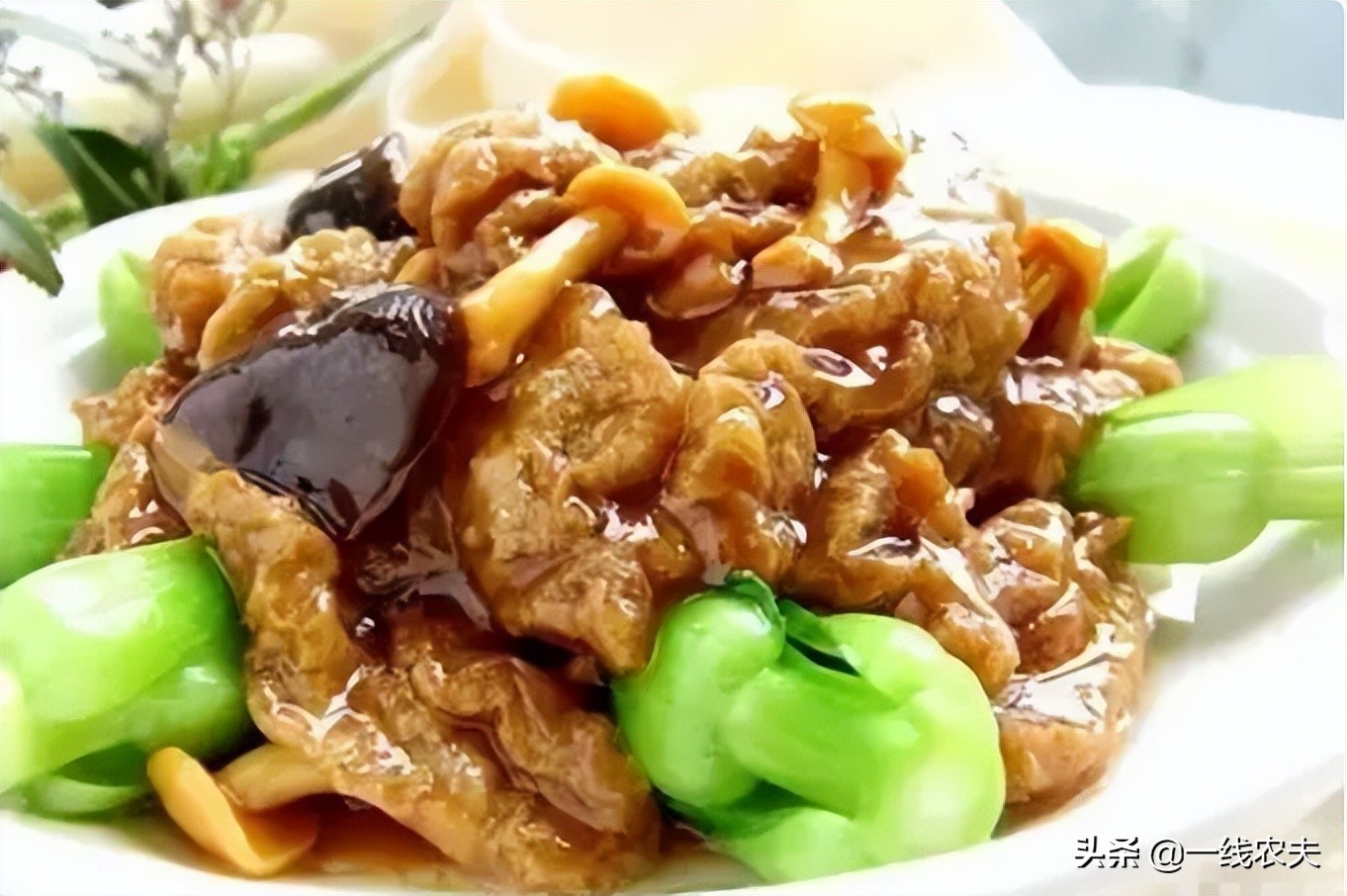 闻着臭吃着香的中国十大臭味美食，吃过3种以上的都是王者