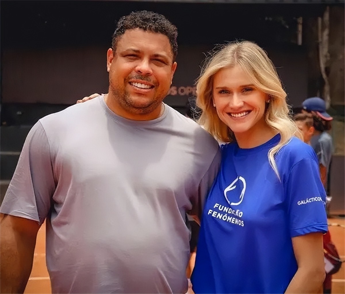 罗纳尔多曾经效力过几个俱乐部,罗纳尔多现身价