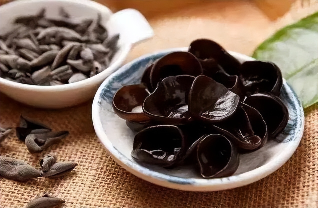 经常便秘多吃什么能改善便秘,长期便秘应该吃什么食物