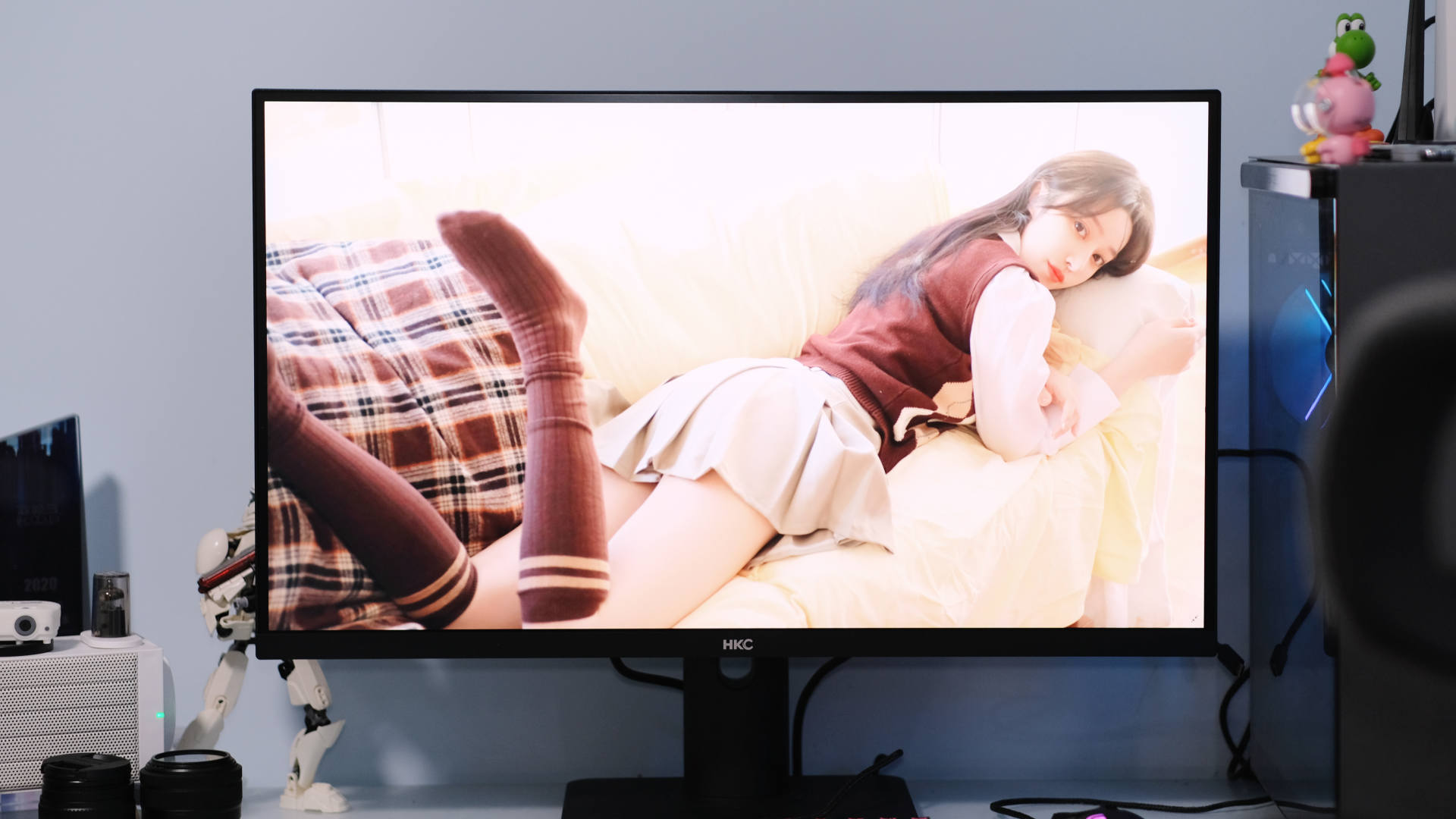 hkct4000显示器,hkcv2712显示器怎么样