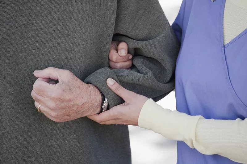 想做肠镜检查前要做哪些准备,怎么做肠镜检查全过程