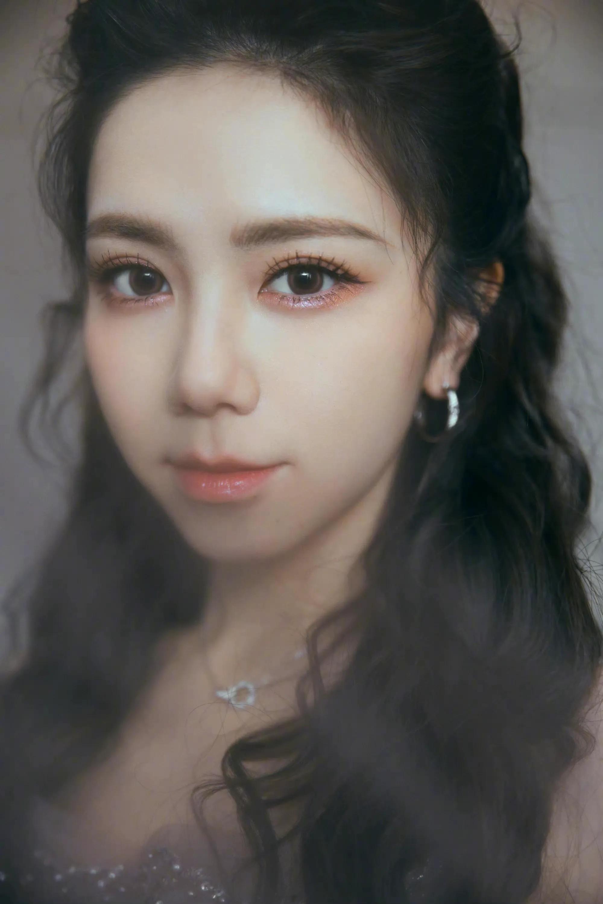 邓紫棋画美丽的小姑娘们,邓紫棋古典美少女