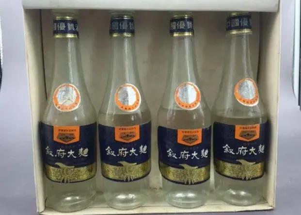 不起眼的5款“光瓶酒”，100%纯粮酿造，入手太值了